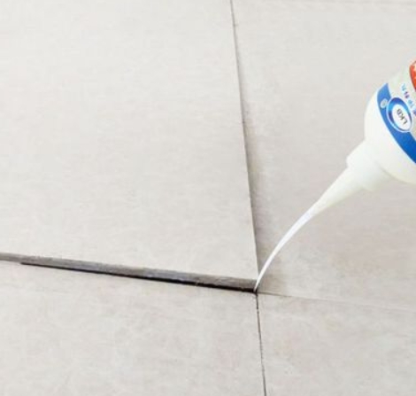 南通市瓷砖空鼓维修公司分享卫生间瓷砖脱落的原因可能有以下几点